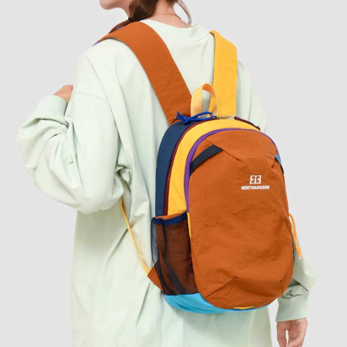 for Female Junior High School Students Lightweight Travel Backpack Large Capacity Commuter Student HighLookinga ndC omfortableB ackpackO utdoorB agF a