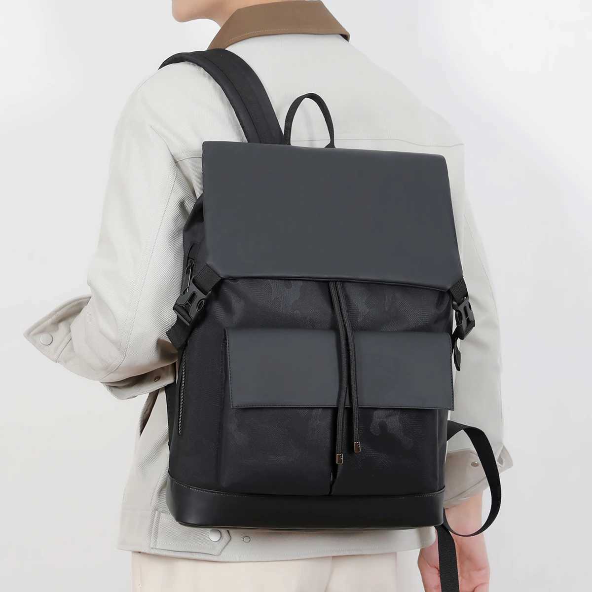 Fashionable Classic Business Backpack for Men and Women Trendy Laptop Bag Travel Large-Capacity Backpack for Work Commuting and BoardingM251222