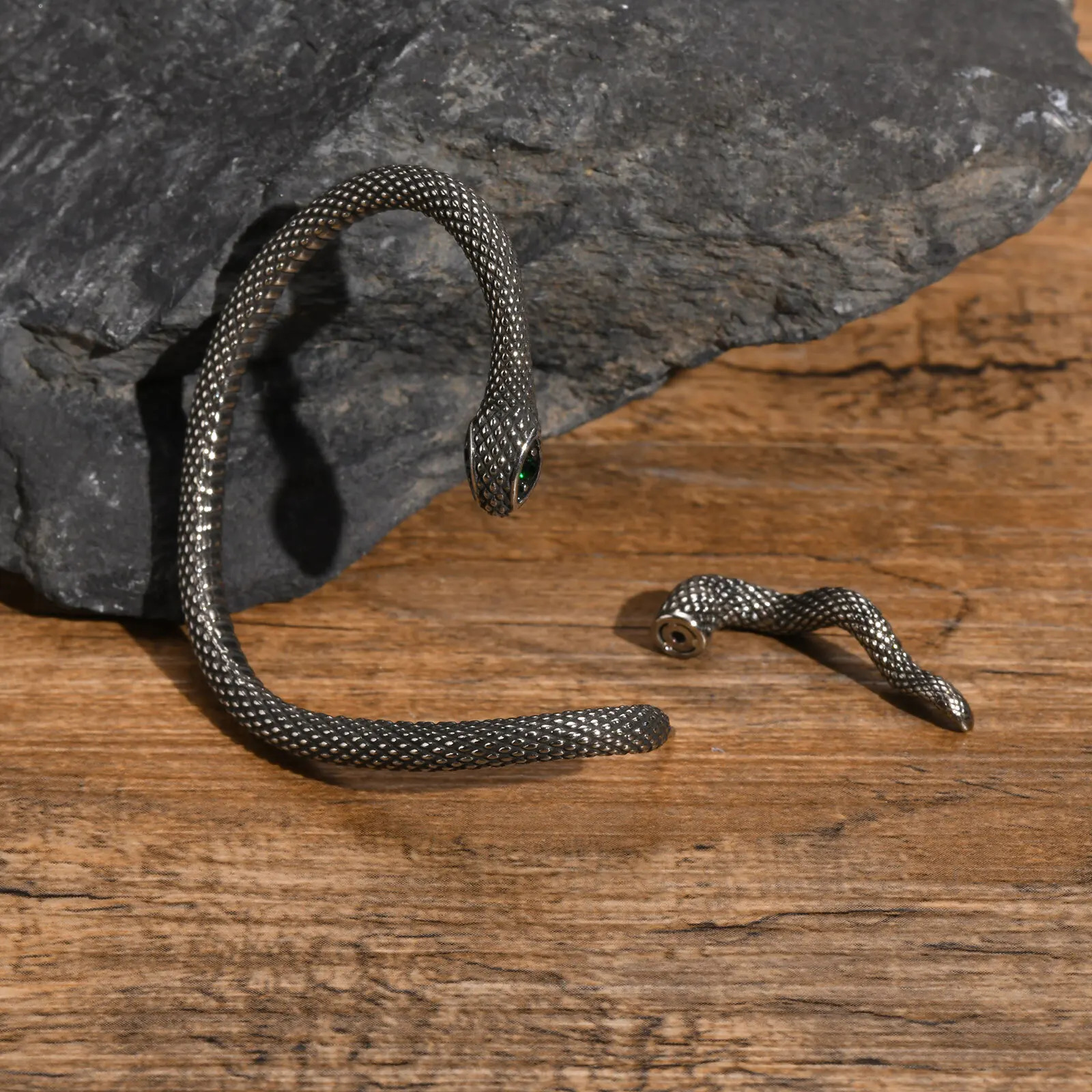 Vnox Punk Mens Wing Wrap Earrings Vintage Stainless Steel Feather Earring ClipsGothic Animal Snake Dragon Valkyrie Ear Cuff 251219