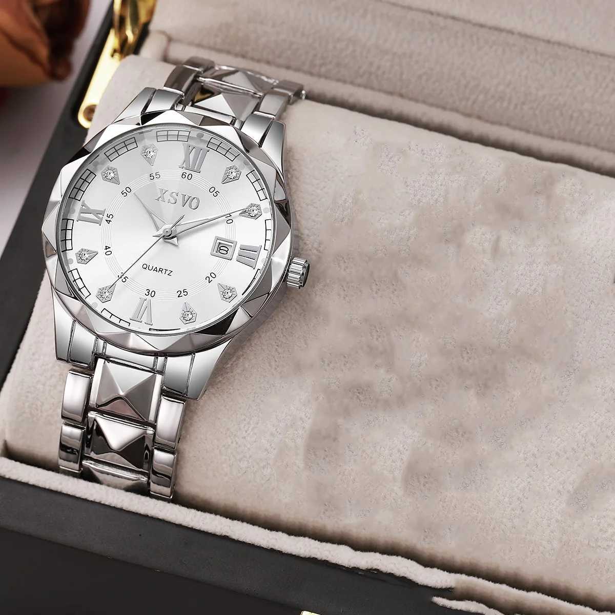 Quartz with Silver Diamond-Inlaid Steel Str Cndar Fashionable Light Luxury Wrist for Men and Wen M251222
