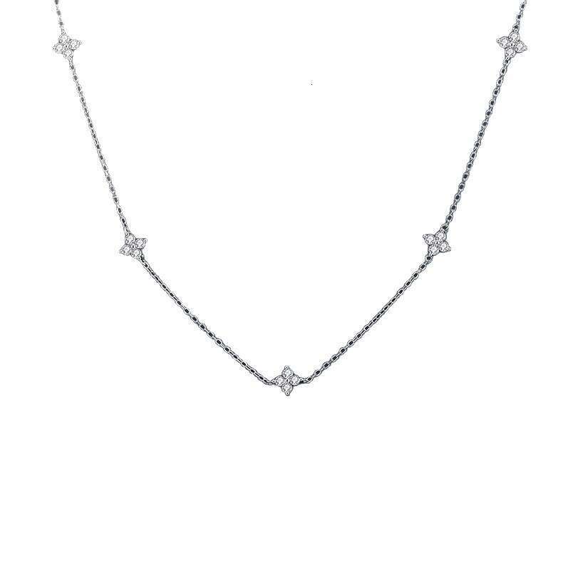 Lucky Four-Leaf Clover Micro Pave Zircon Necklace, Fashionable Elegant Starry Sky High-End Versatile Clavicle Chain