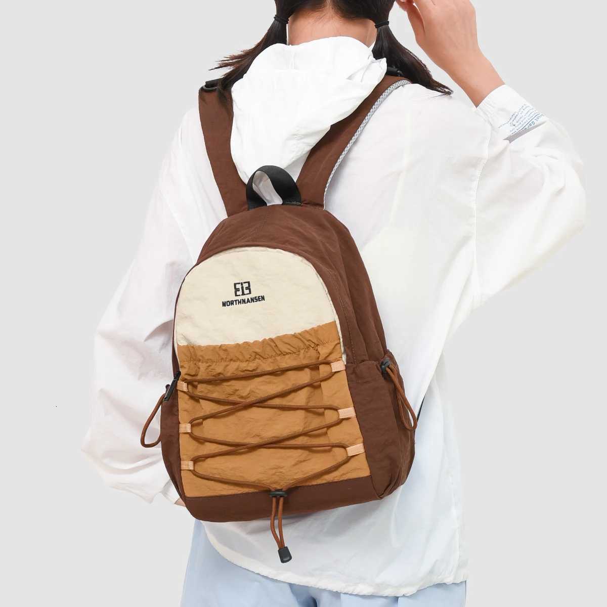 Outdoor Hiking Backpack Small Lightweight Backpack Mountaineering Bag Mini School Bag Work and Commuting Bag College Student Camping BagM251222