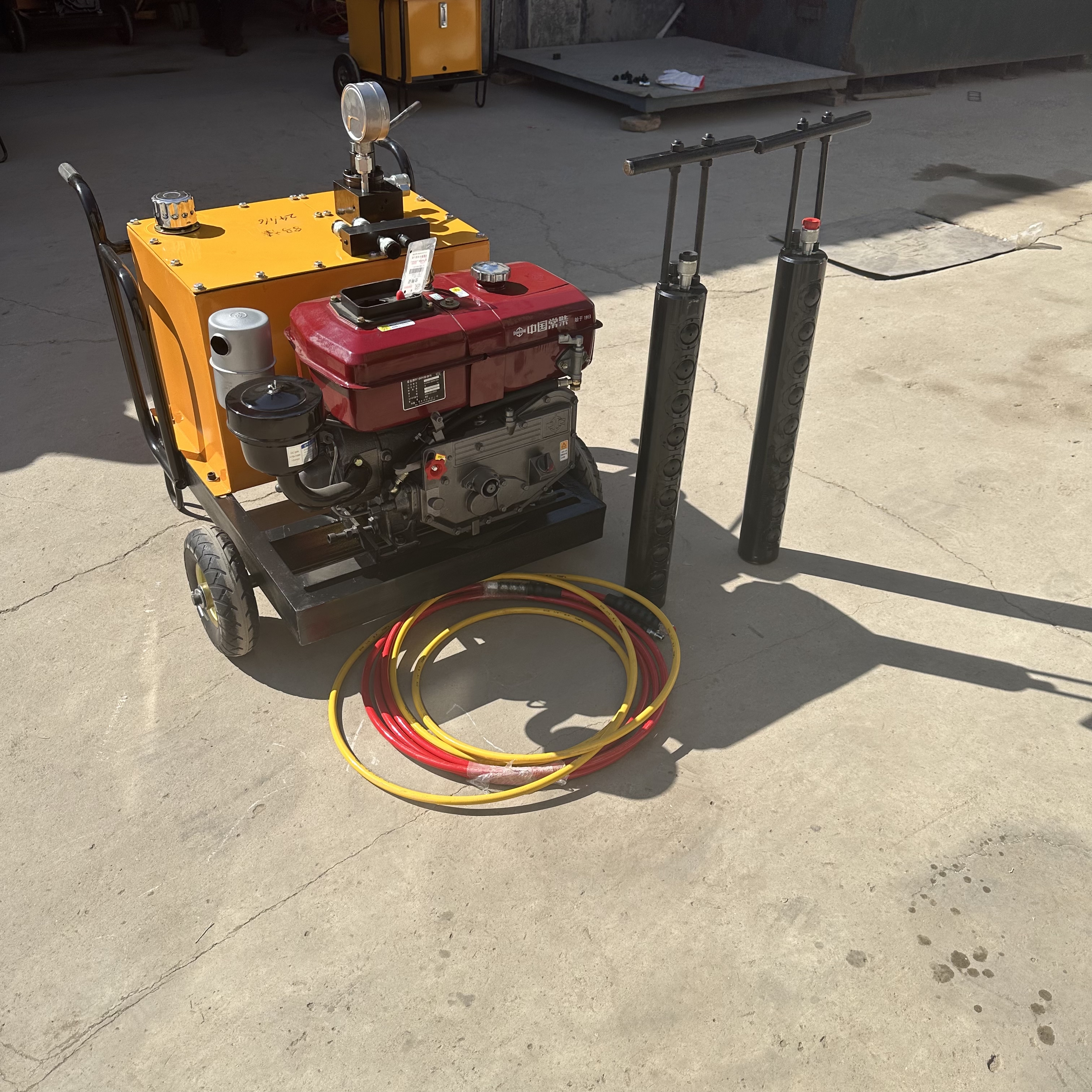 Most Powerful Manual Hydraulic Rock Splitter | Marble & Stone Breaking Tool