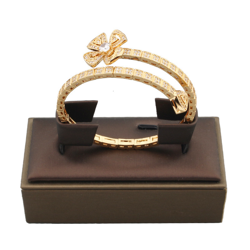 Attract Luck Jewelry Fashion Full Inlaid Zircon Leaf Flower Bracelet Fresh Open Adjustable Spring Steel Women's Light Luxury Elegant Jewelry