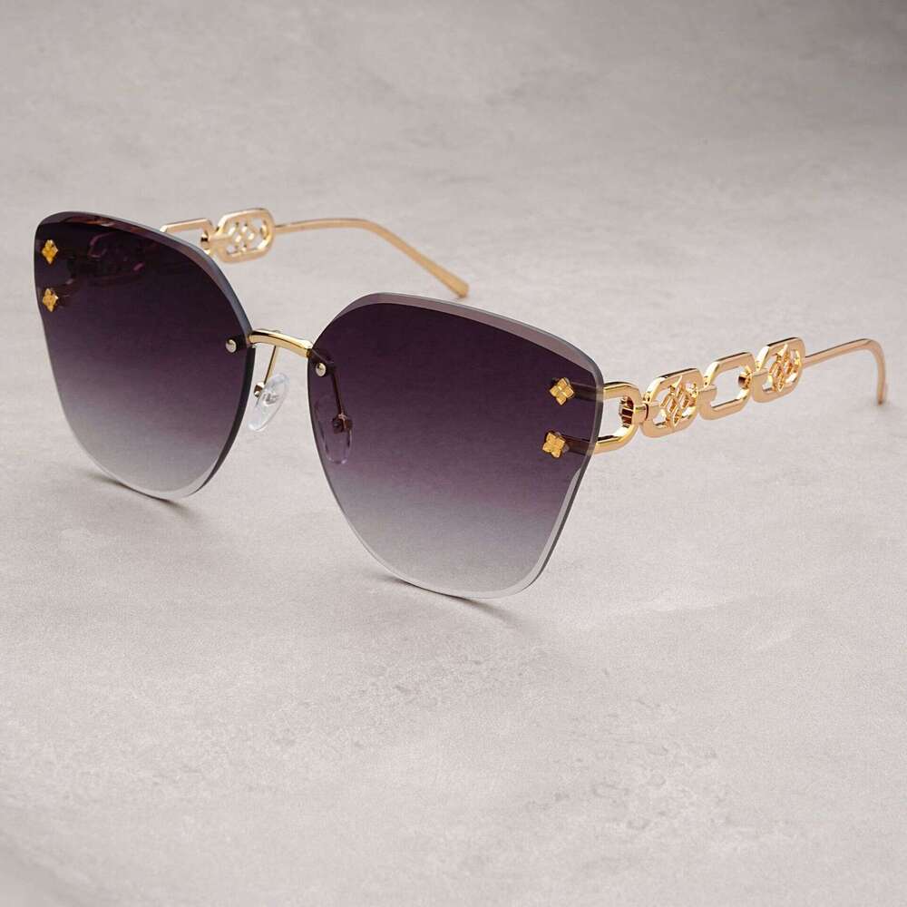 UV400 High-End Chain Sunglasses - Euro-American Street Photography Runway Large Frame UV Protection