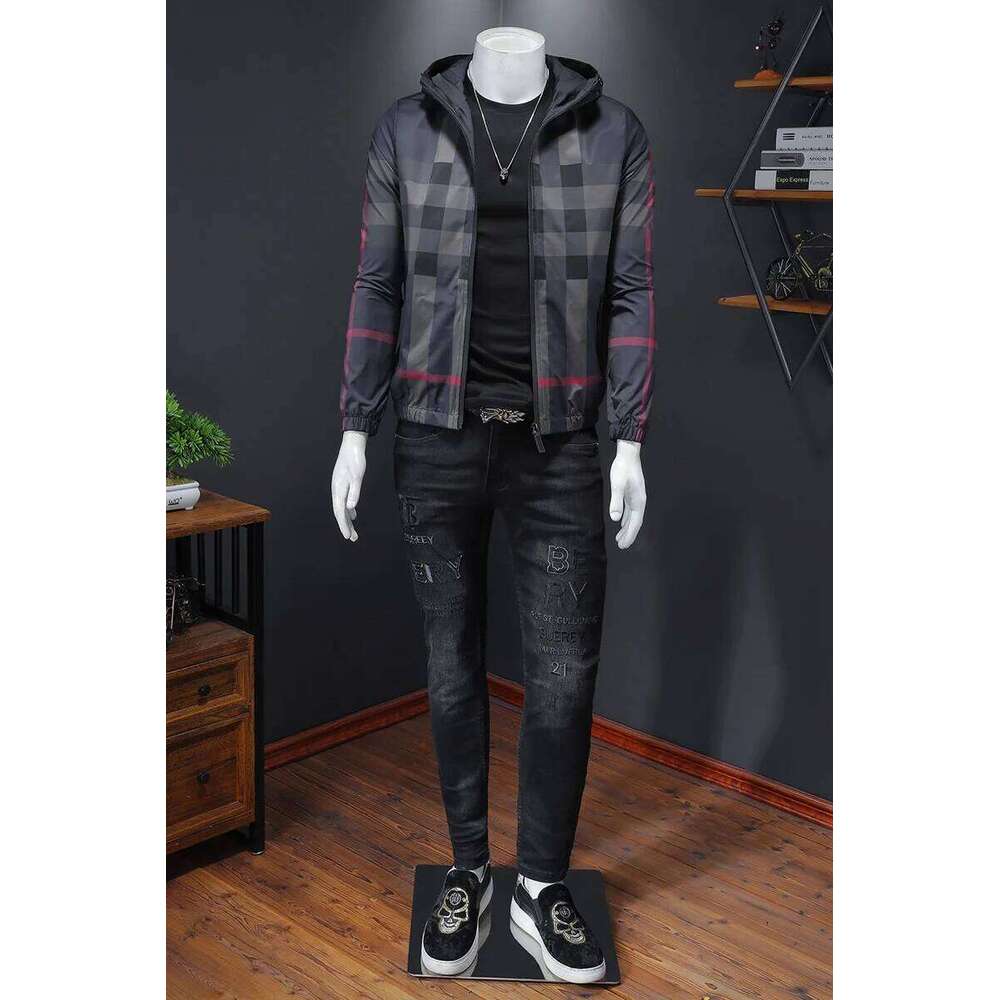 New Casual High-Quality Fashionable Striped Design Zipper Jacket, Men's Slim Fit Jacket