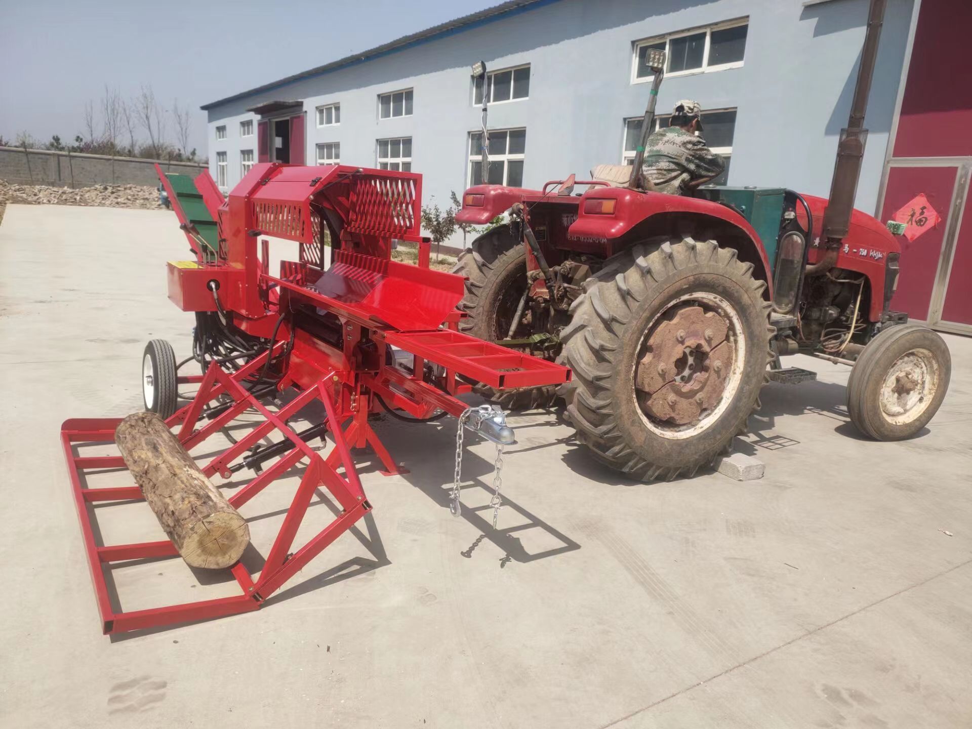 China Factory Diesel Wood Splitter with Hydraulic Pump for Robust and Durable Operation