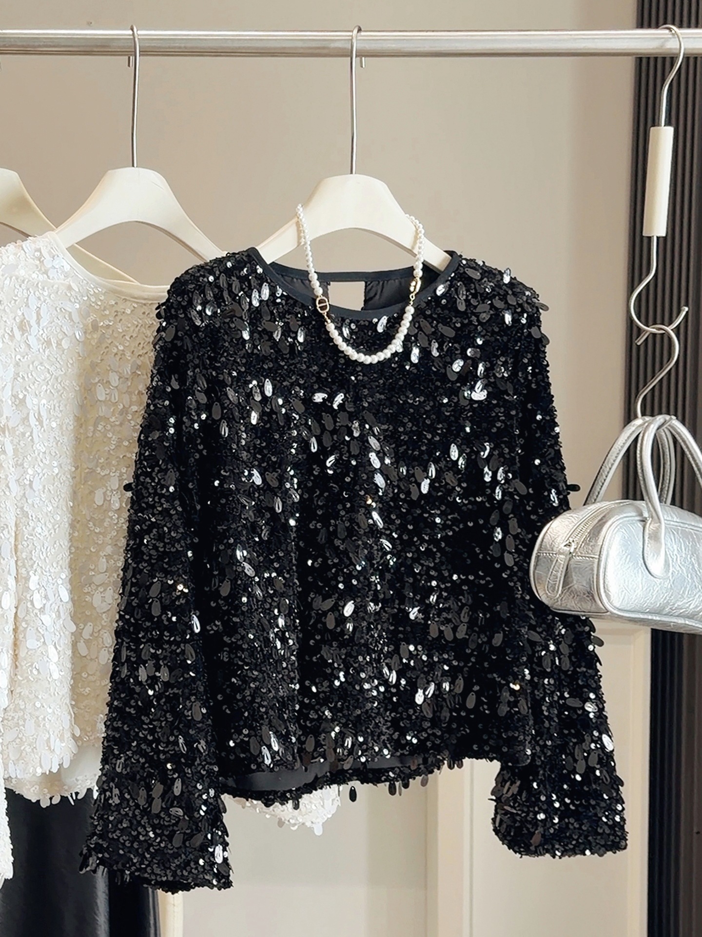 High-end Korean Style Heavy Sequin Round Neck Blouse for Women Spring Autumn Winter 2025 New Elegant Long Sleeve Top 210414