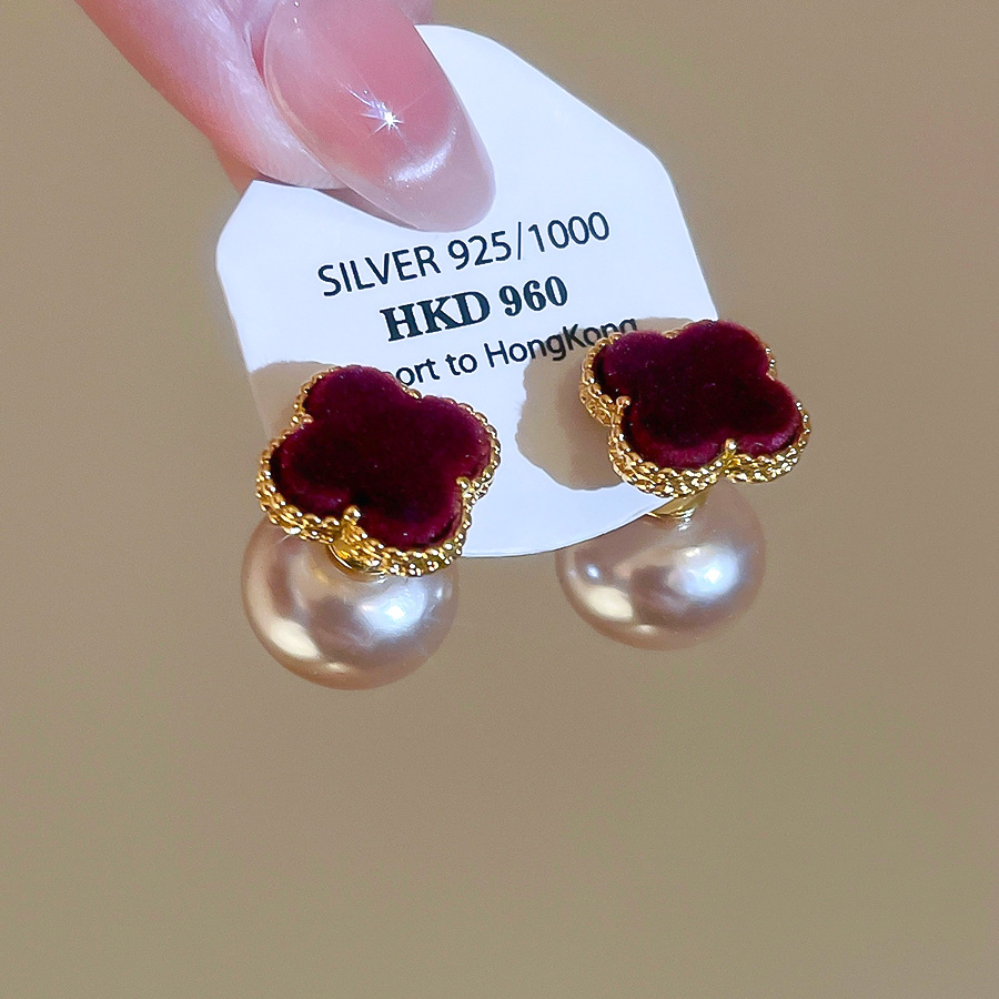 Silver Needle Flocked Flower Pearl Simple Fashion Retro Elegant Niche Light Luxury High-end Feel Earrings for Women - view 4