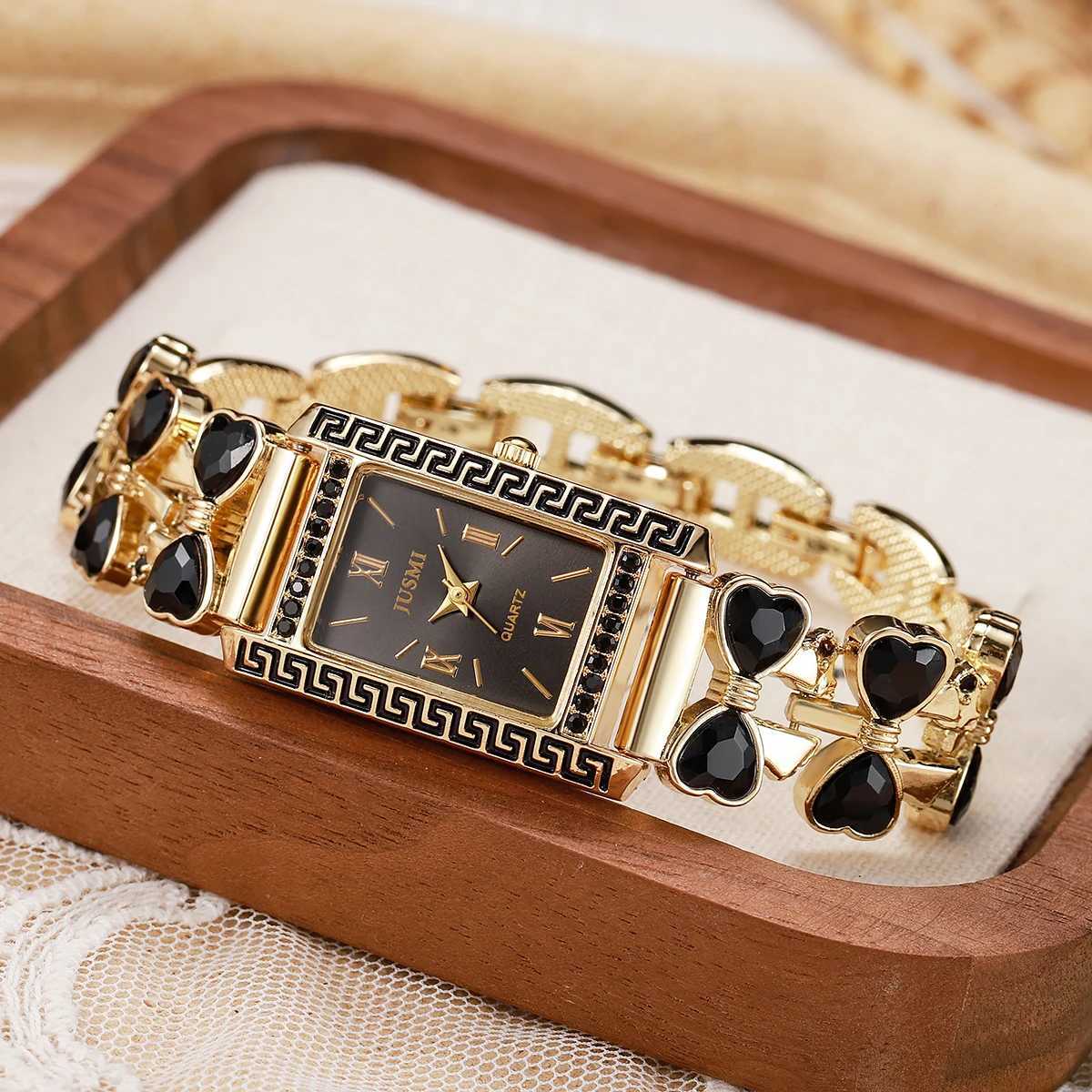 Fashion Personality Rectangar Dial -Shed Chain Quartz for Wen Suitable for ryday Wear Christmas Gift M251222