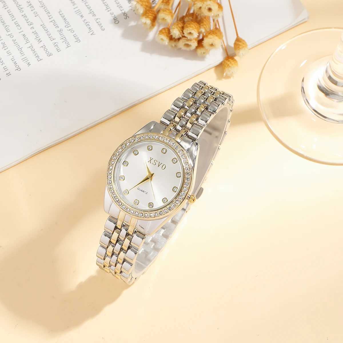 Light luxury simple fashion Diamond round dial point diamond sc alloy steel band wens quartz jewelry set of M251222