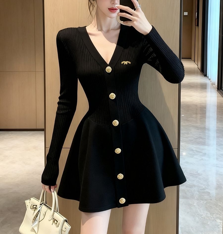 dresses for woman elegant 2026 spring luxury designer women knitted black dress ball gown puff skirt high quality long sleeves Top V Neck Ladies Party Dresses