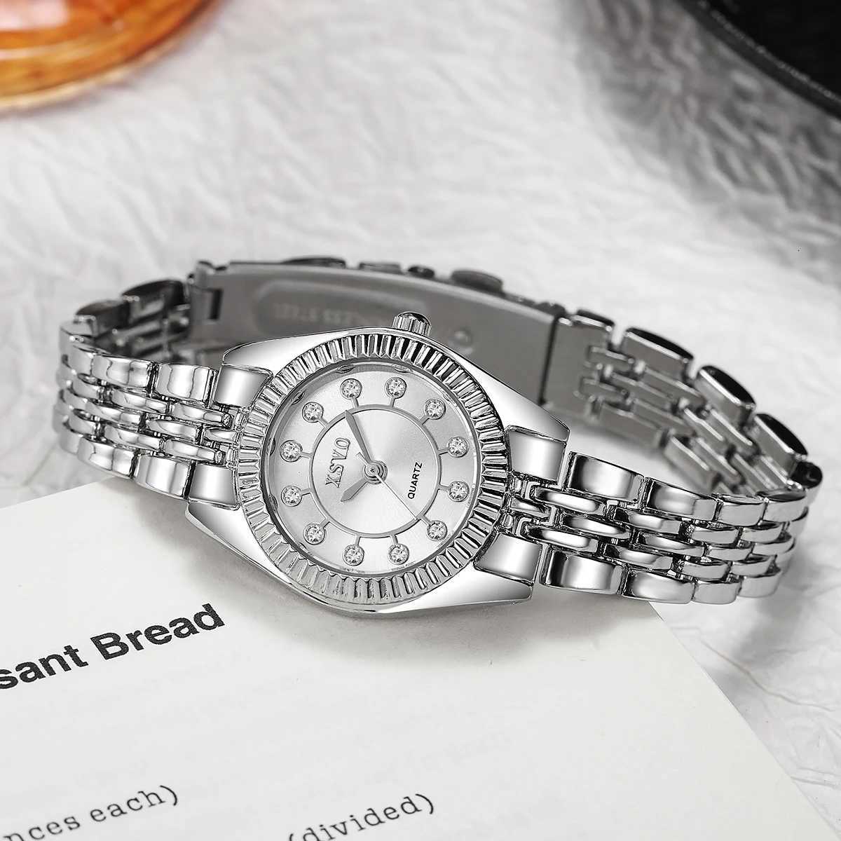 Fashionable and Elegant Round Small Dial with Steel Band Wens Quartz for Christmas and Halloween Gifts M251222