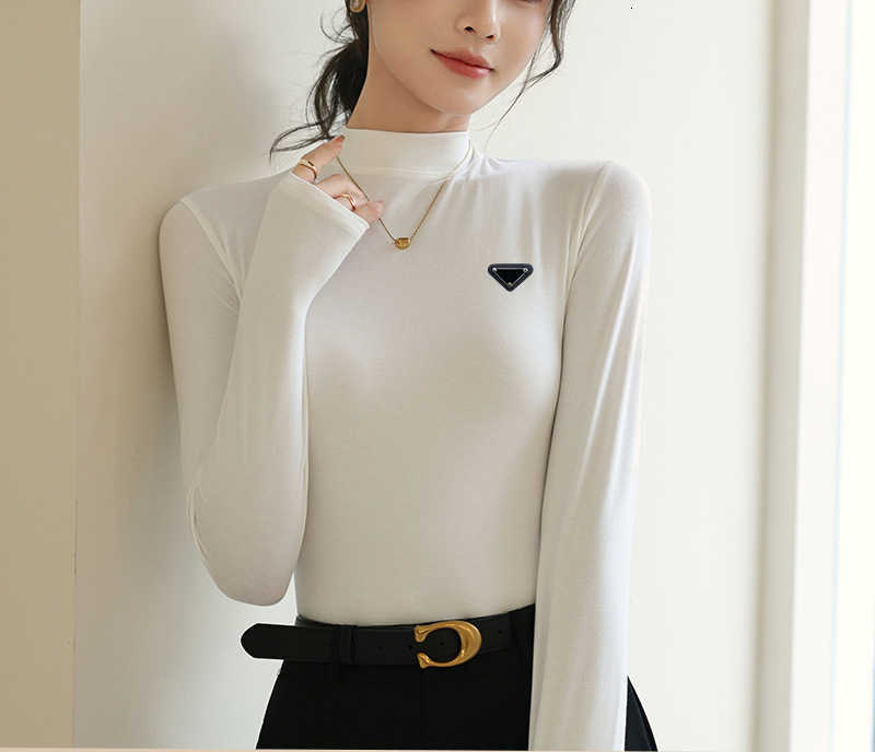 Women's T-Shirt Des… - image