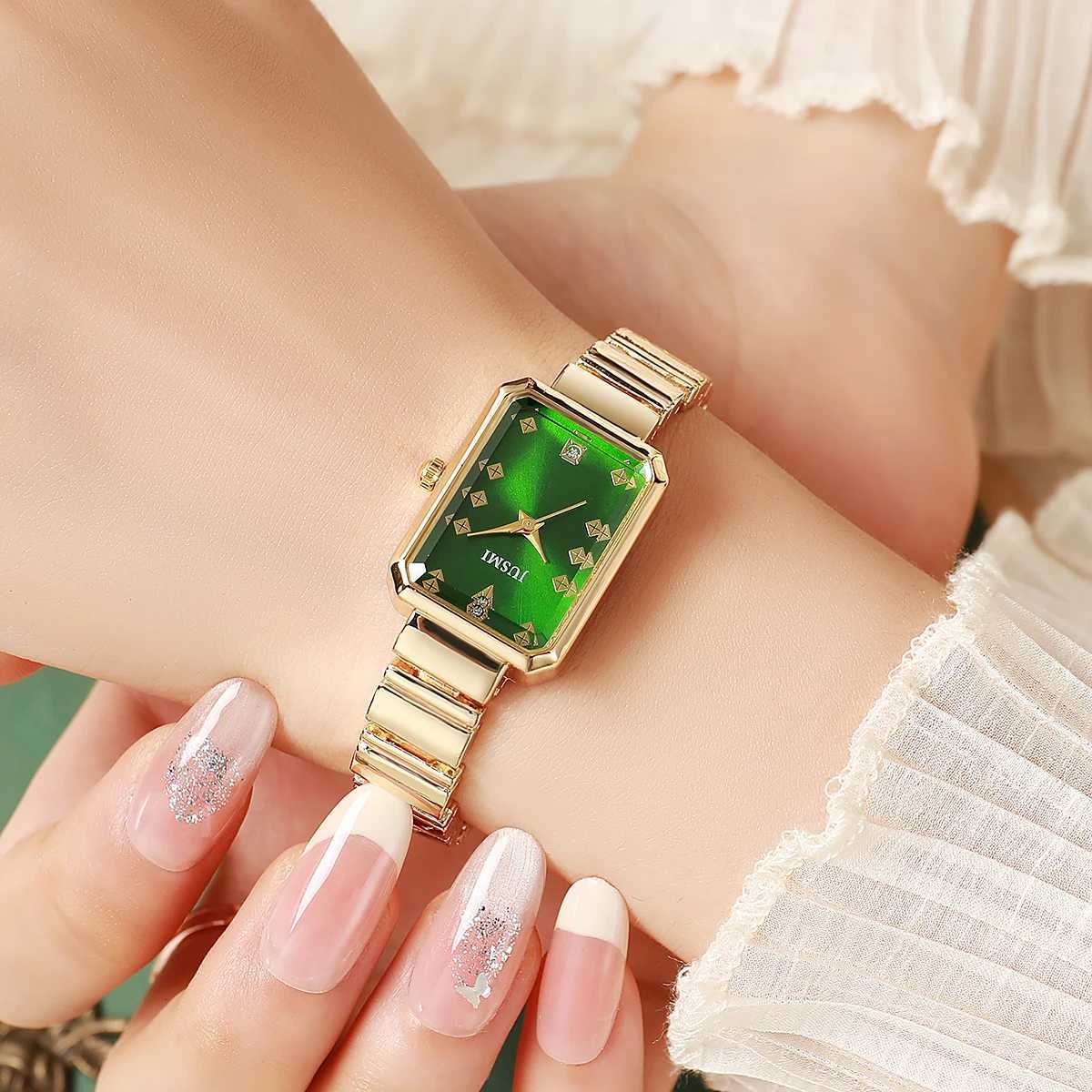 New retro square drill dot dial wens wrist with fashionable design sense and versatile quartz movement M251222