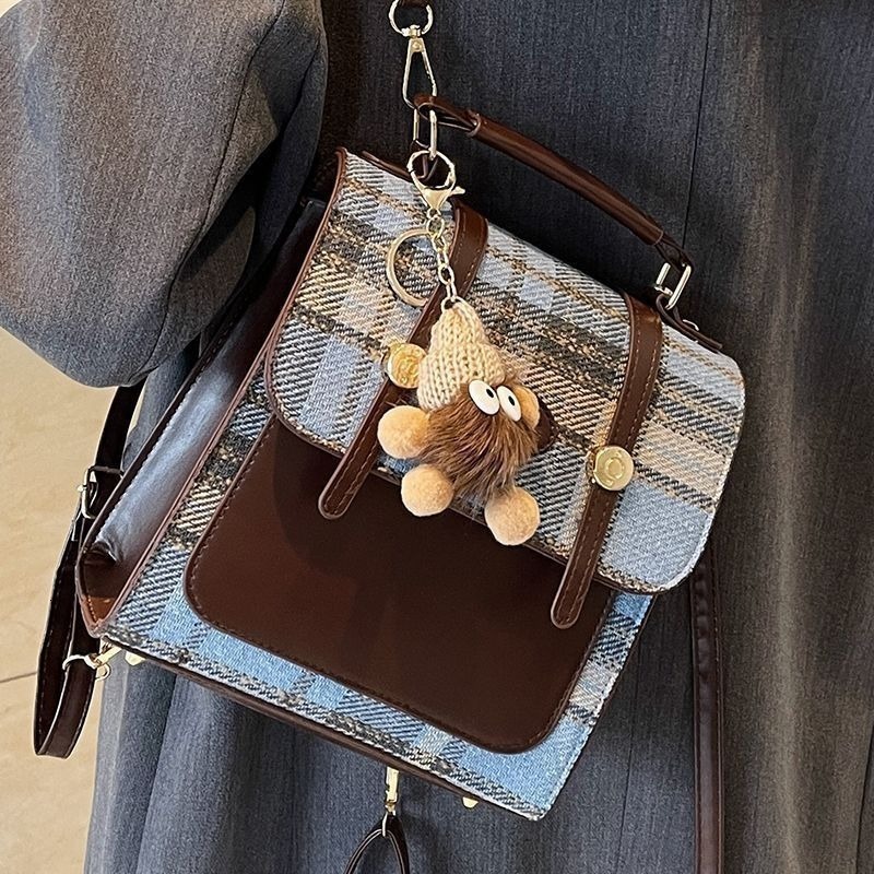 Womens College Style Backpack Niche Backpack 2025 New Simple Plaid School Bag Commuting British Style Womens Bag