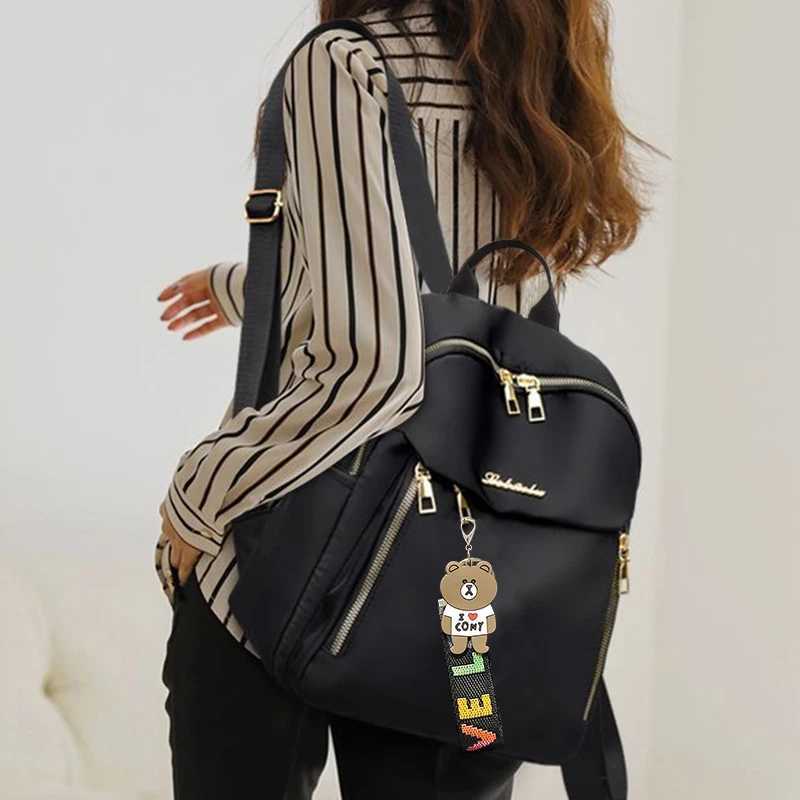 Neutral style mens and womens travel backpacksuitable for photography during tripsMade of nylon materialwith accessoriesM251222