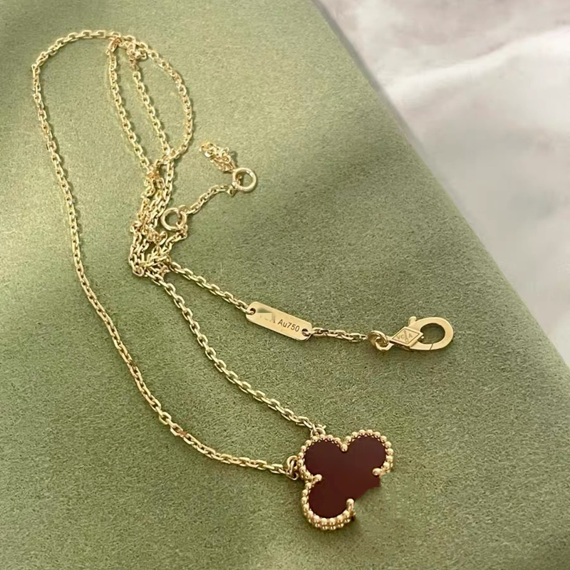 Red green blue black single necklace