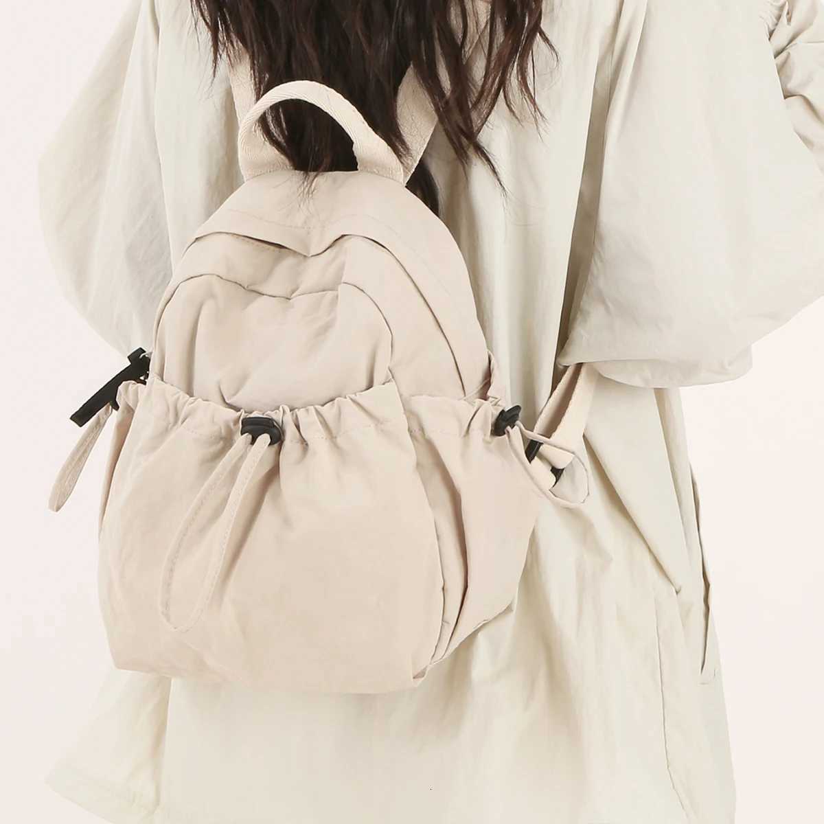 t Travel Backpack for Women Casual Commuting Backpack AmericanStyleL argeCapacitySc hoolBa gfo rMe nMo mmyBa ckpackfo rWa lkingwi thKi dsHi kingCa mpi