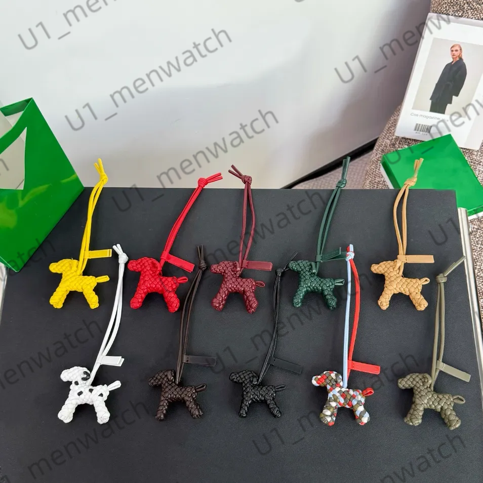 Designer Dog Shaped Bag charm Hand Woven keychain Genuine Leather Lanyard men women key chain bag pendant cute wallet cartoon charm vintage keychain gift 9 Colors