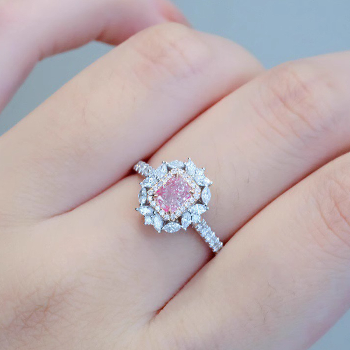 Choucong Sarkling Genuine 100% S925 Sterling Silver Women Luxury Jewelry Radiant Shape Lab Pink Moissanite Diamond Elegant Women Wedding Bride Ring Lo