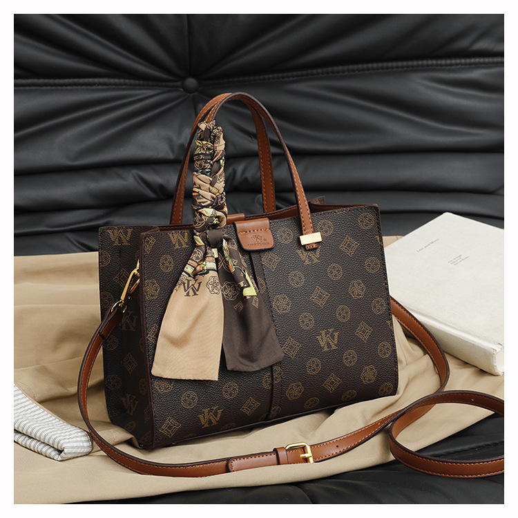 luyiweinasi Premium sense retro printing portable large-capacity tote bag women 2025 new commuter shoulder bag oblique span bag women