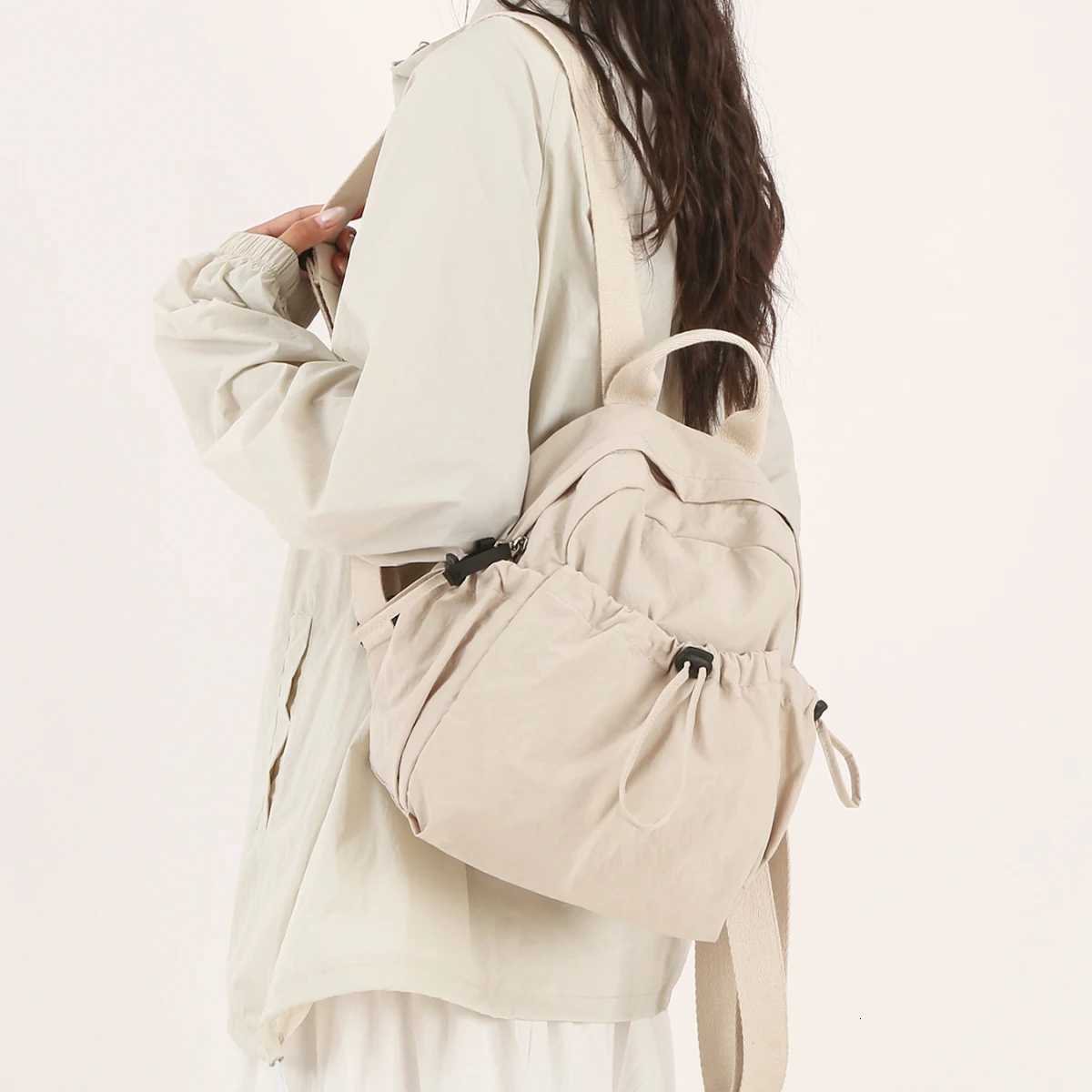 t Travel Backpack for Women Casual Commuting Backpack AmericanStyleL argeCapacitySc hoolBa gfo rMe nMo mmyBa ckpackfo rWa lkingwi thKi dsHi kingCa mpi