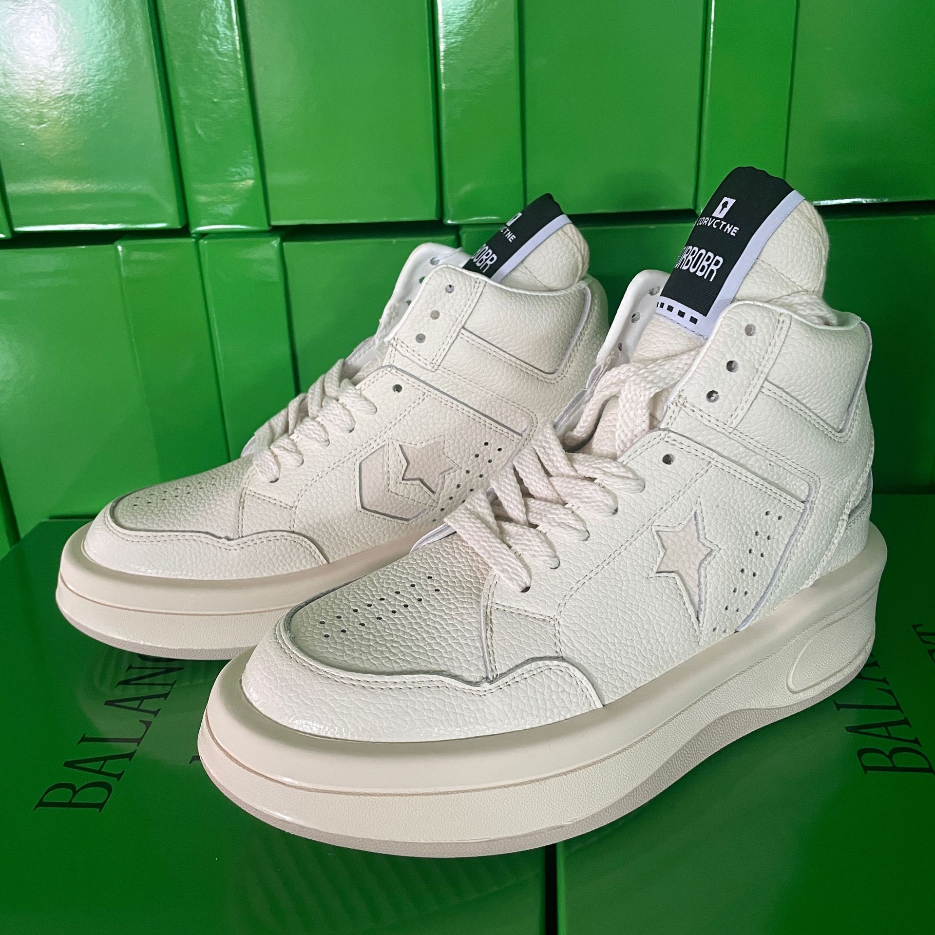 free shipping Fashionable minimalist high cut thick soled sneakers for couples spring autumn sports leisure shoes new