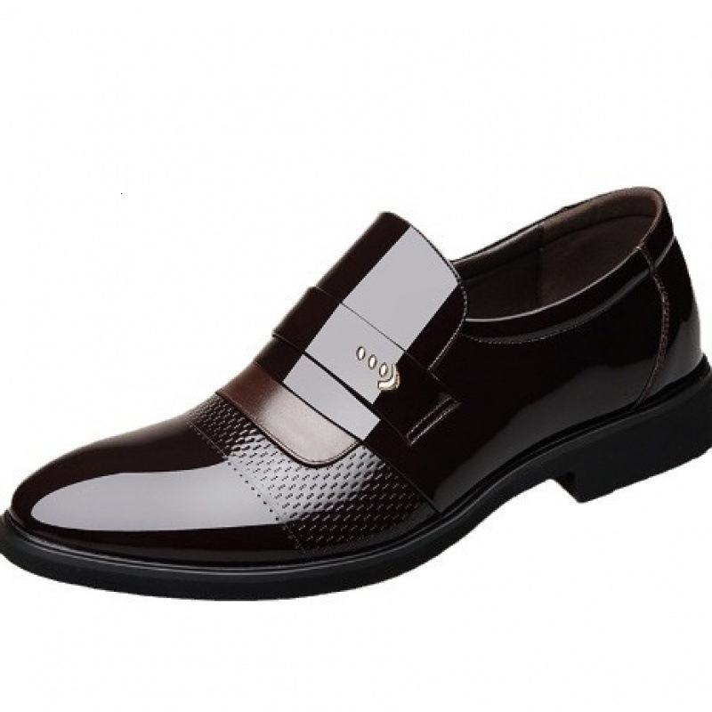 Mens Leather Shoes Retro Carved Lace-up Brogue Oxford Wedding Men Dress Shoes Male Formal Business Gentleman Office Shoes 250730