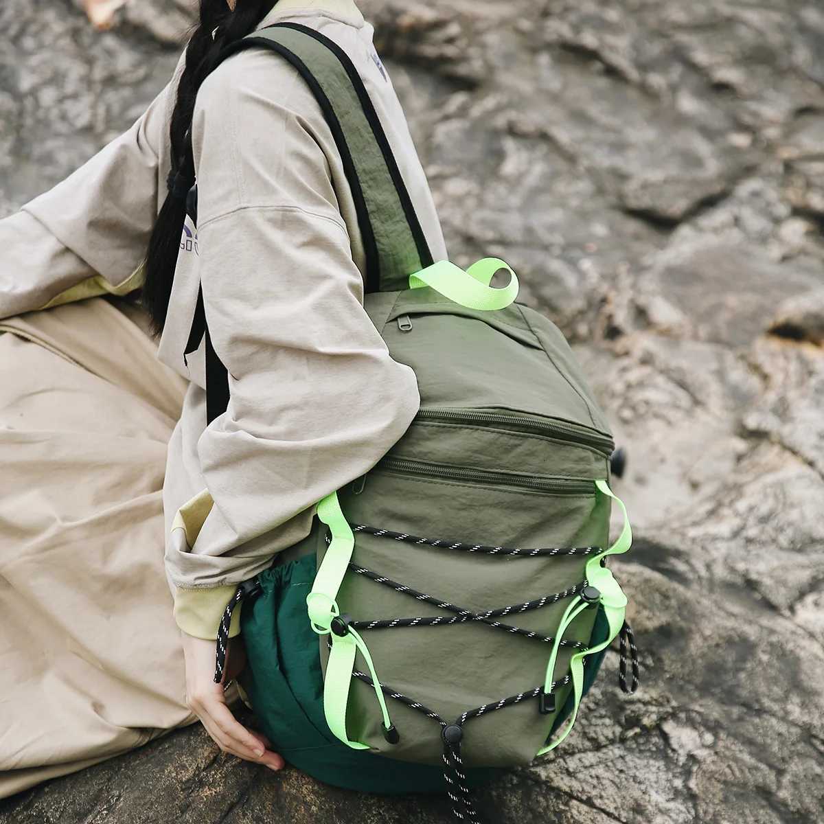 king Backpack for Women UltraLightweightT rekkingB ackpackf orM enL ightweightS portsC ampingB ackpackC yclingB ackpackf orC ouplesS tudentS mallB ack