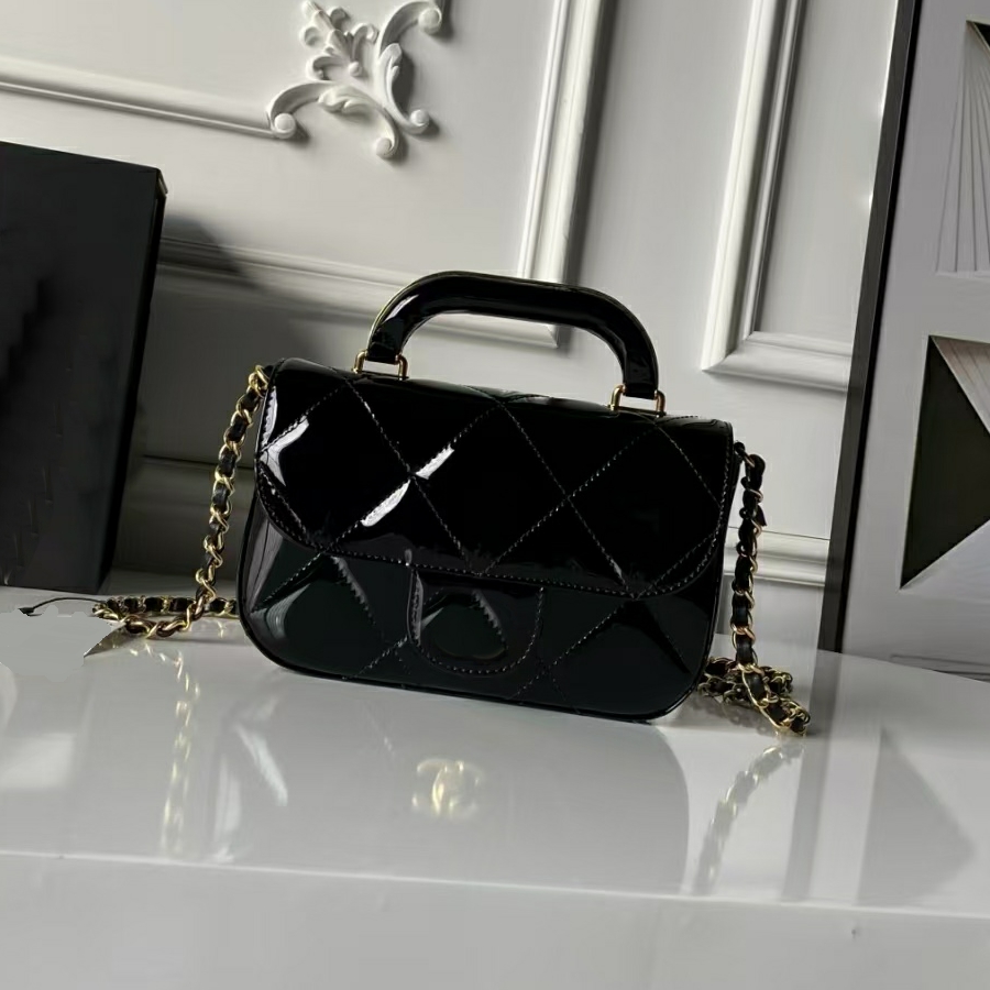 A Handle Square Baguette Bags Diamond Pattern Glossy Calfskin Leather Dinner Clutch Bags Gold Hardware Buckle Closure Chain Shoulder Bag Women Luxury Evening Purse