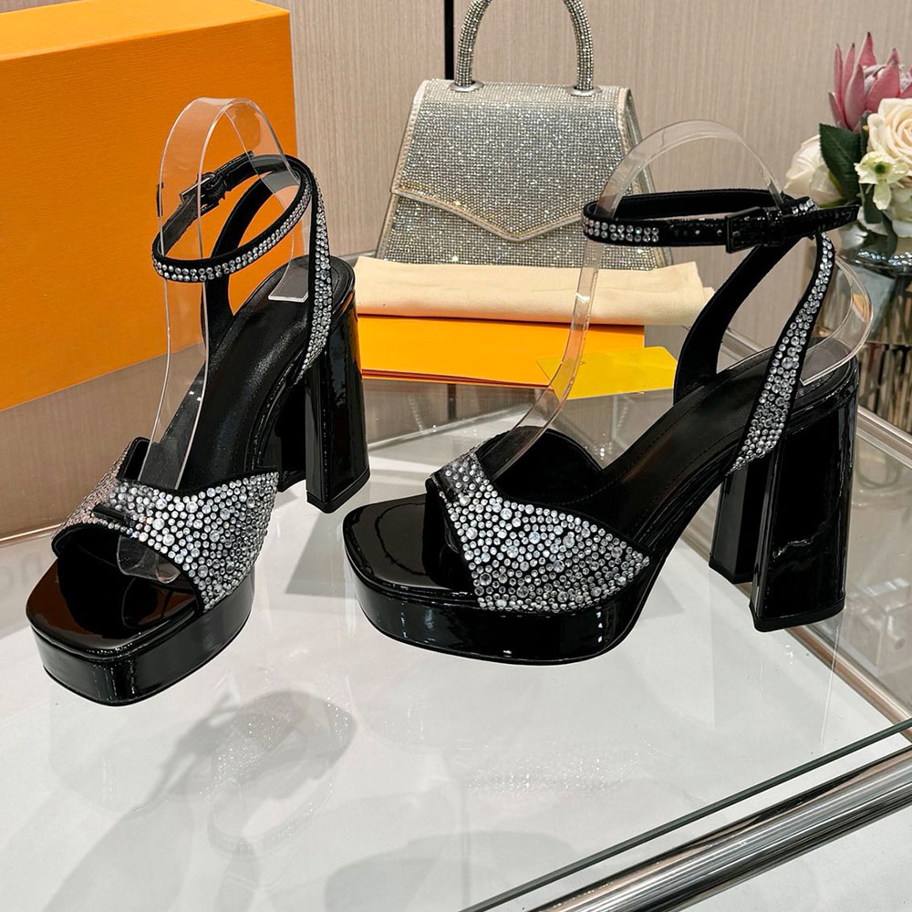 New Womens Swing Platform Sandal designer sandal Velvet sandals 1AICSA Black block heel Summer Sandals 26ss new holiday fashion signature sandals