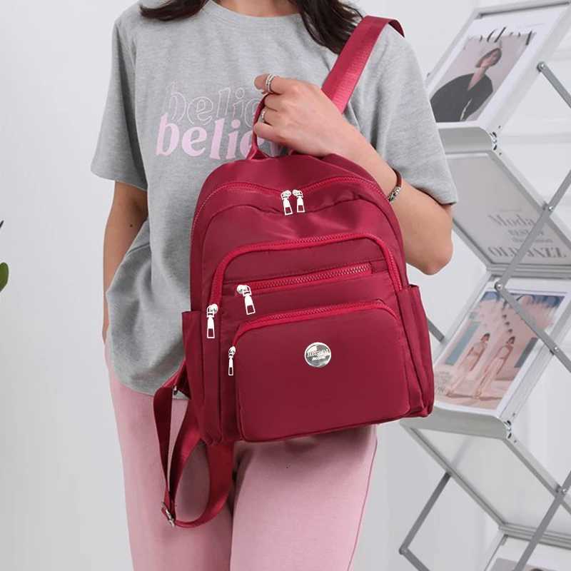 Neutral style backpack for men and women suitable for travel and outings Single shoulder bag with multiple pocketsM251222