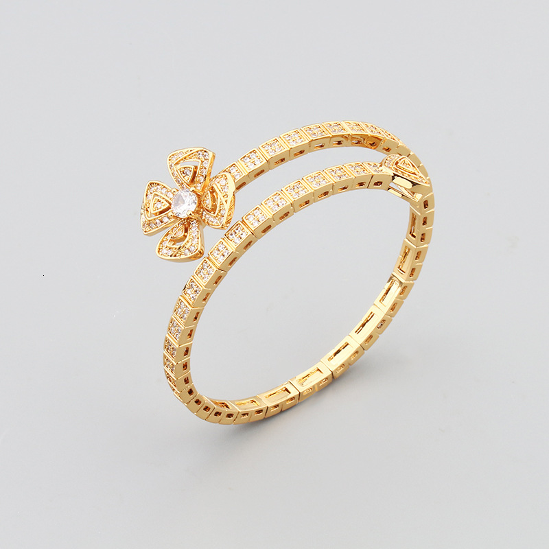 Attract Luck Jewelry Fashion Full Inlaid Zircon Leaf Flower Bracelet Fresh Open Adjustable Spring Steel Women's Light Luxury Elegant Jewelry