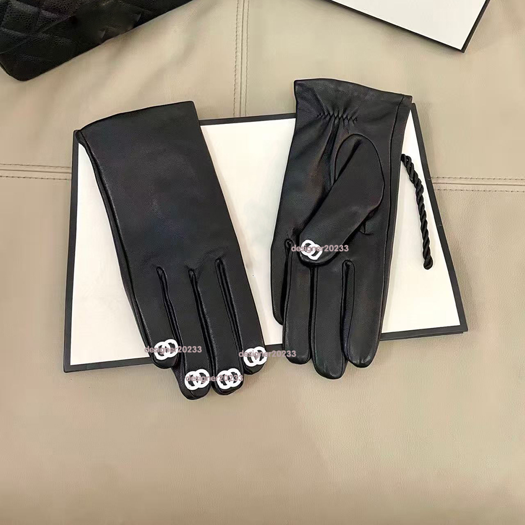 Gloves designer gloves luxury gloves designer letter design gloves warm flower Waterproof cycling padded warmth women gloves Christmas gift style very good