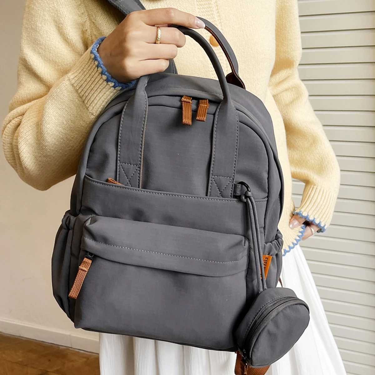 ashionable Commuter Backpack for Women Niche Backpack for College Students Simple and Lightweight Travel Backpack School Bag for High School and Middl