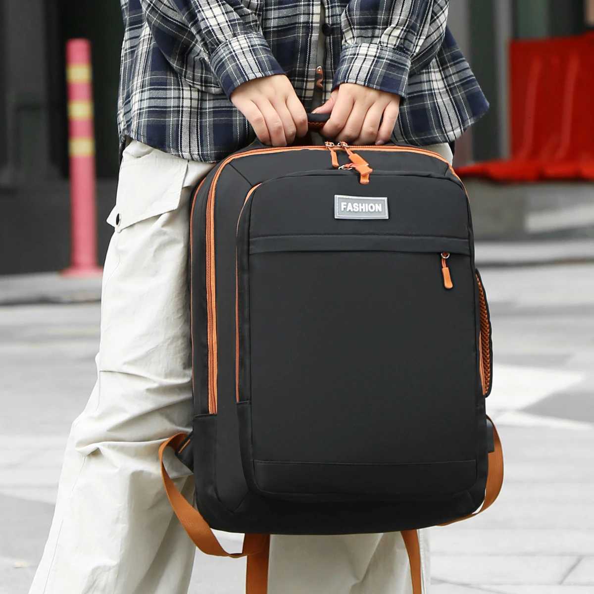 Fashionable Business Backpack for Men Lightweight School Bag for Business Trips College Students Commuting Mens Laptop Backpack Womens Carry-OnM251222