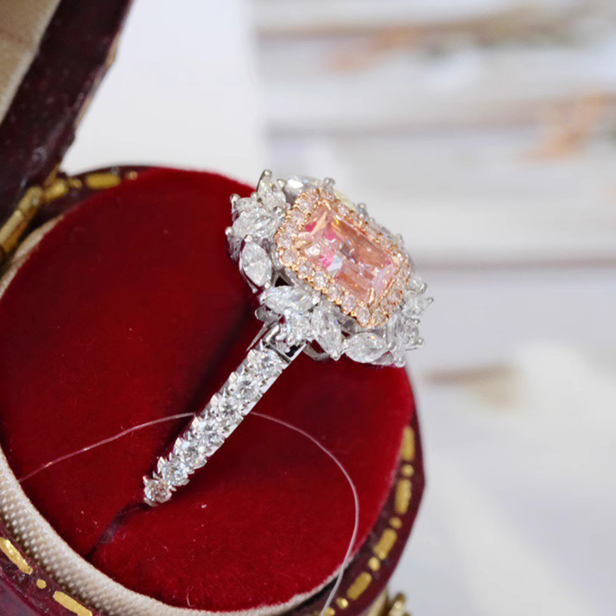 Choucong Sarkling Genuine 100% S925 Sterling Silver Women Luxury Jewelry Radiant Shape Lab Pink Moissanite Diamond Elegant Women Wedding Bride Ring Lo