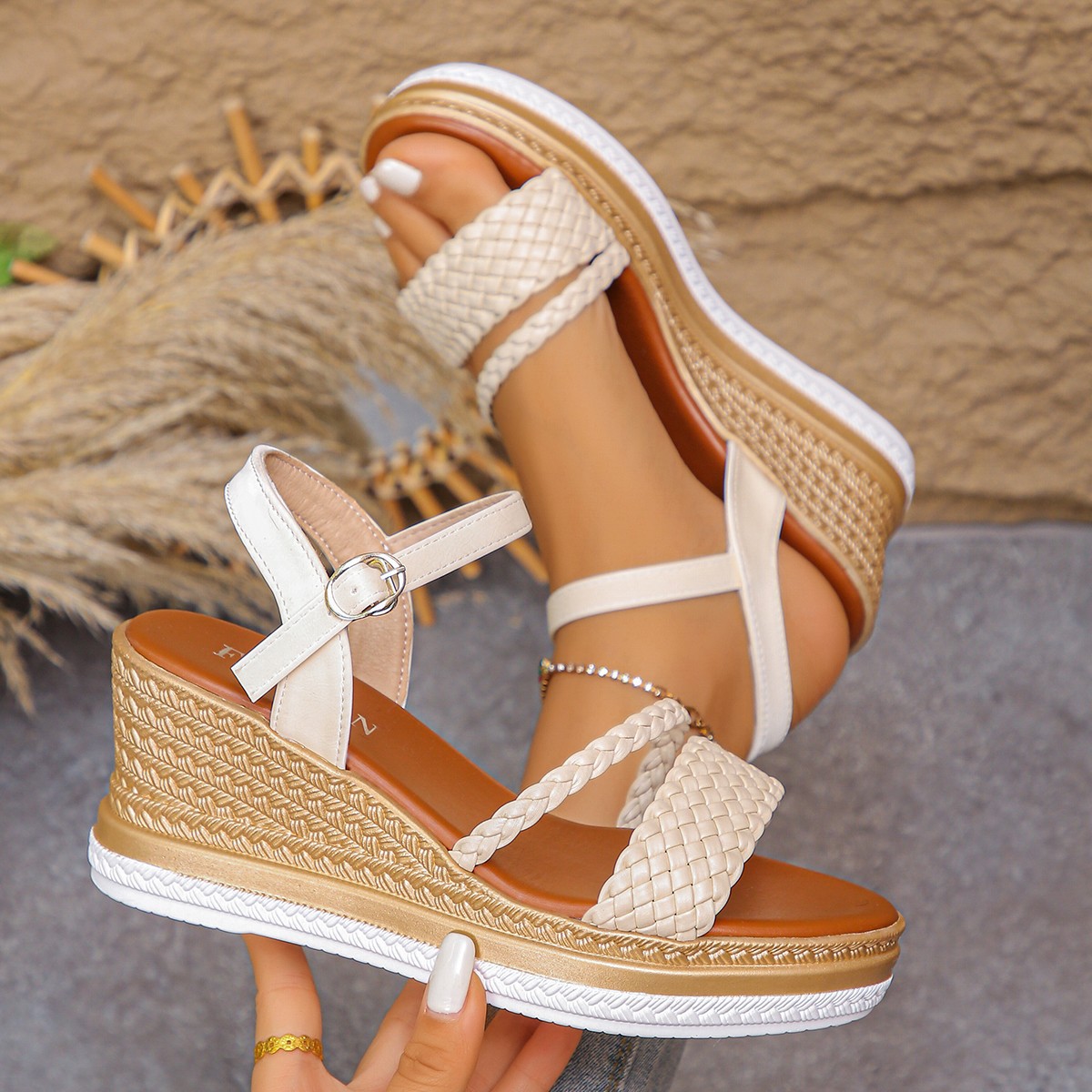 2026 Spring and Summer New Woven Strap Wedge Heel Sandals Large Size Platform Versatile Single Buckle Strap High Heel Open Toe Roman Sandals Free Ship