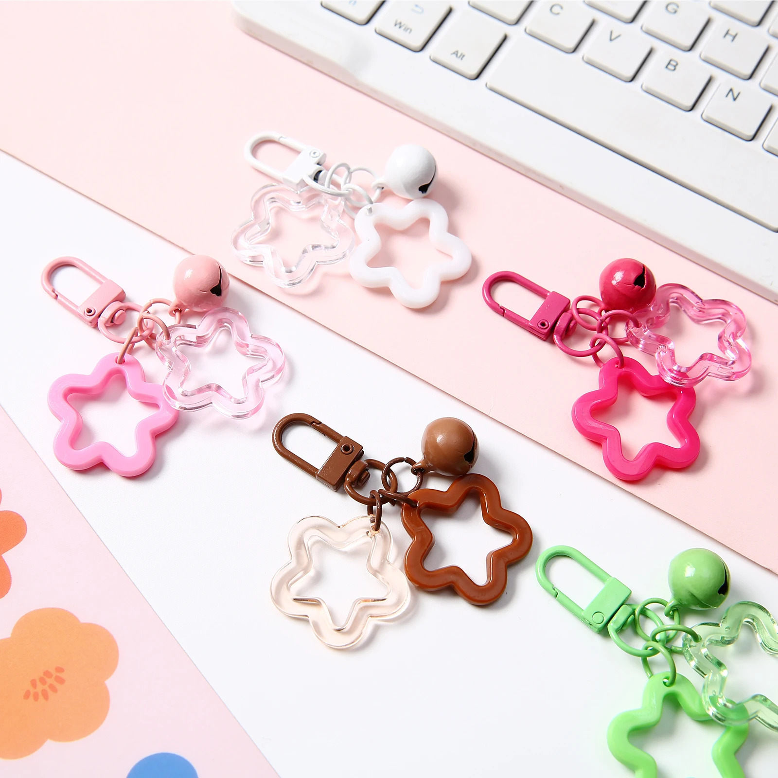 15102050PCS Transparent Solid Color Star Keychain with Bell Resin Keyring Charm for Bag Purse Car Key Decoration Accessory 251219