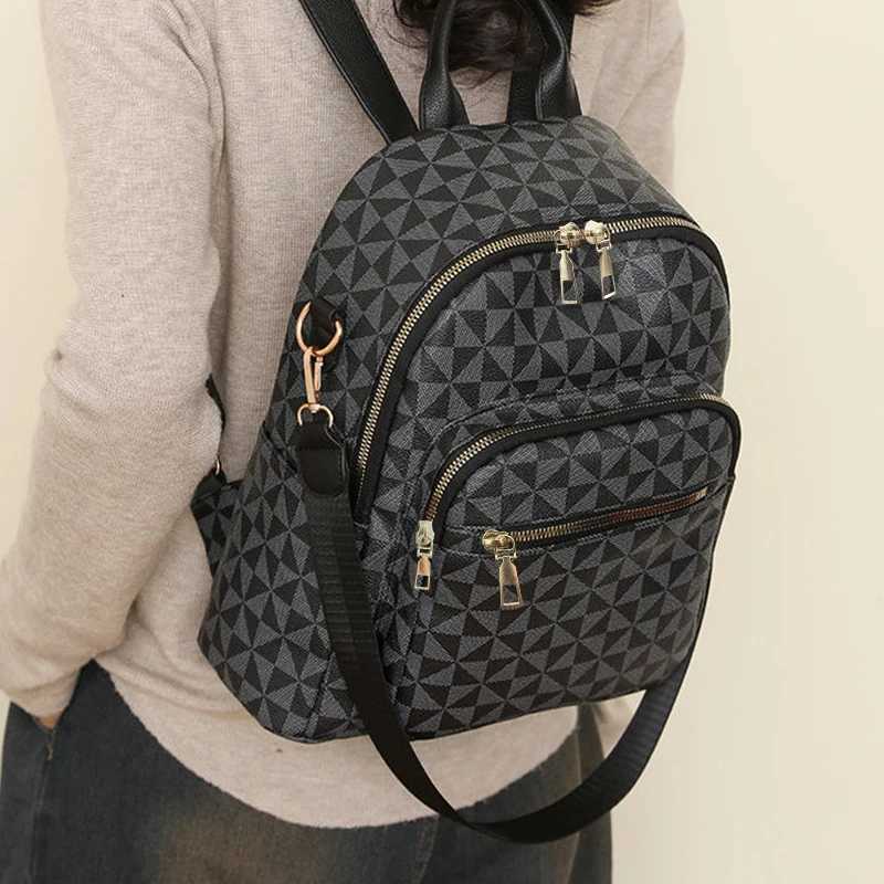 Neutral style backpack for men and women with a golden drawstring design suitable for travel tourism students and schoolbagsM251222