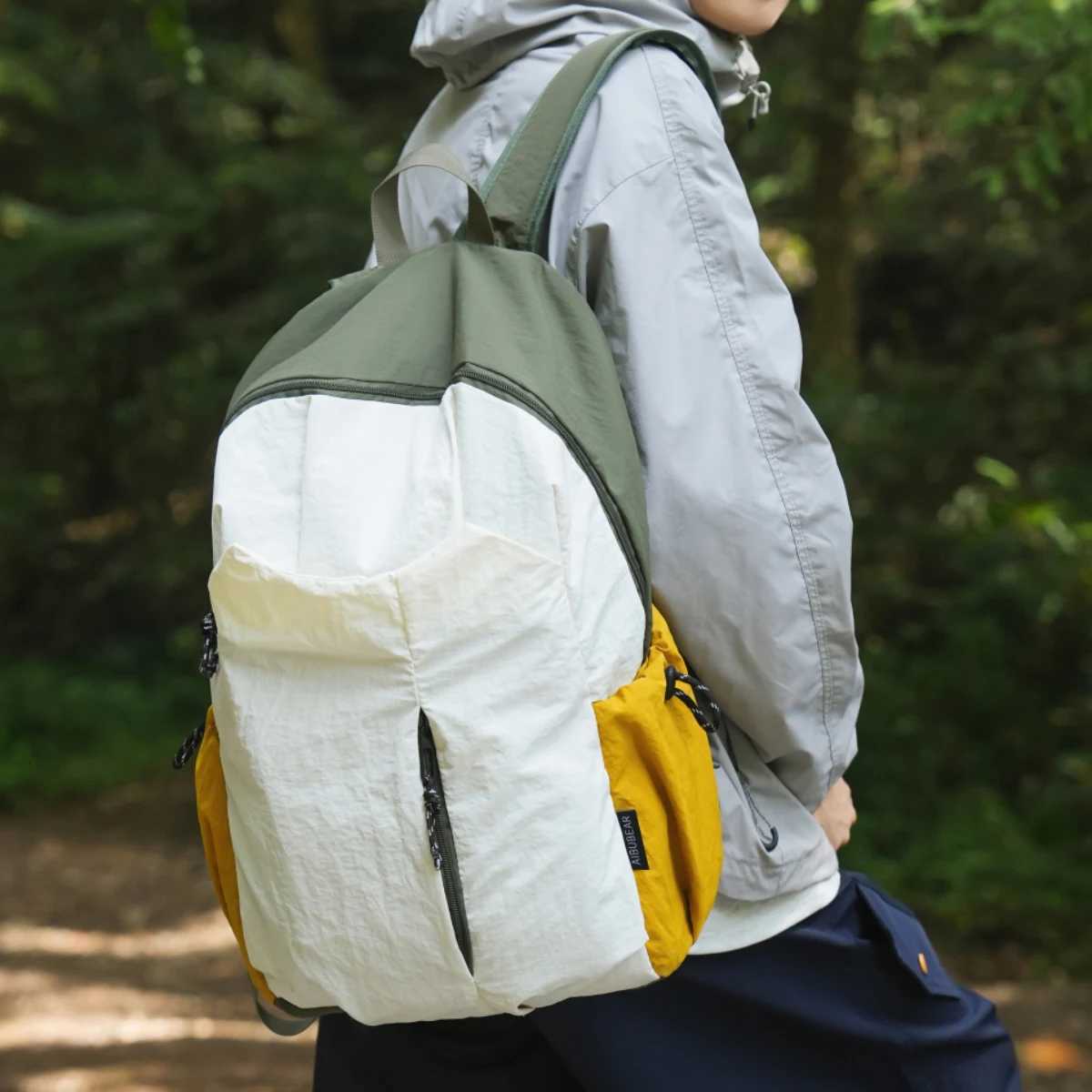 ltraLightweightB ackpackf orT ravelL ightweightC ommuting2 025N ewM odelL argeCapacitySc hoolBa gfo rFe maleCo llegeSt udentsCo lorBlockingfor Hik inM