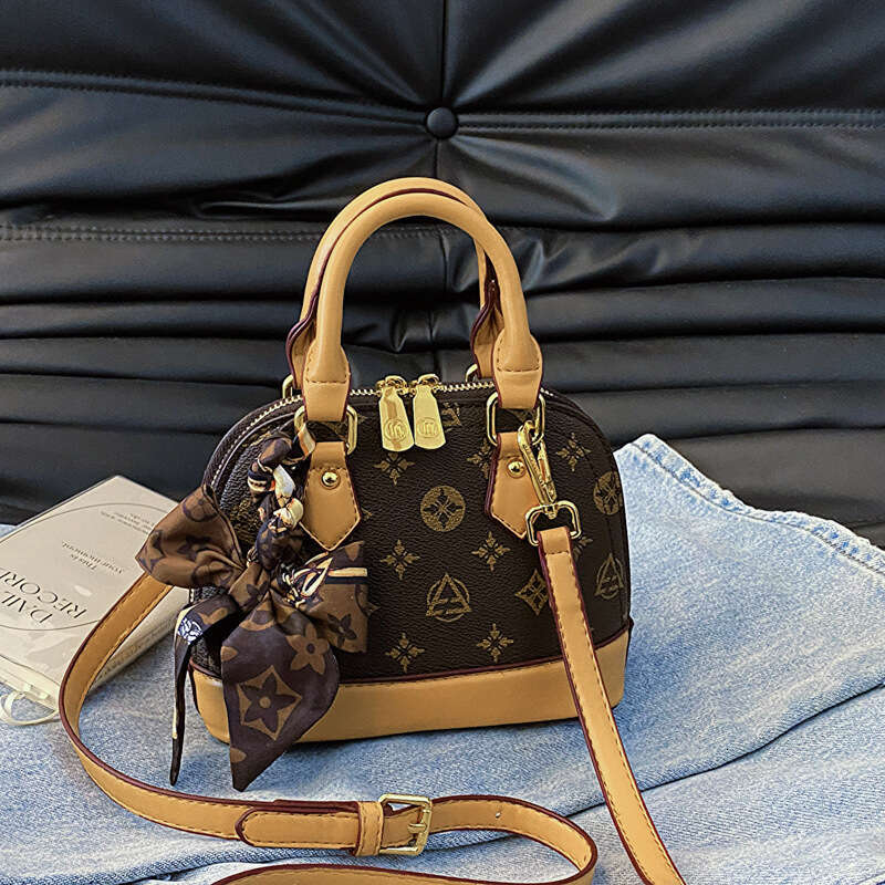 New High-end Print Handbag Versatile Small Trending Women's Crossbody Bag This Year