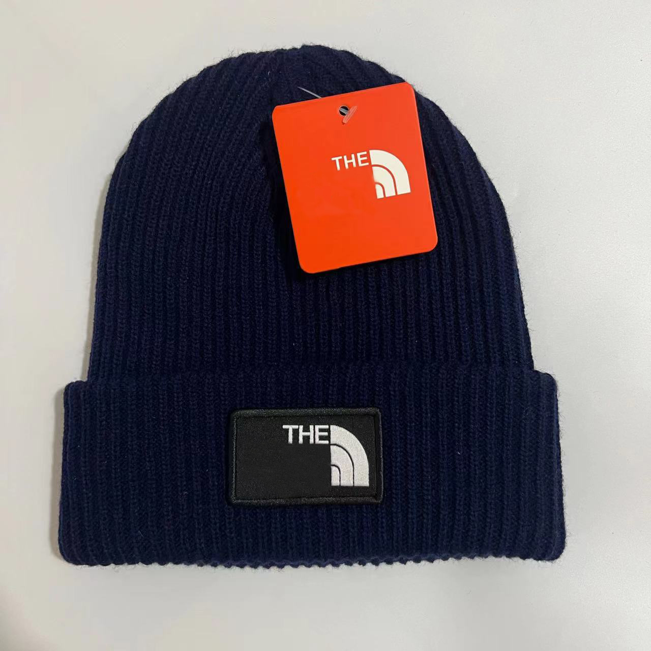 Design Skull Caps Luxury Classic Badge Needlework Stitching Hat Designer Beanies Women Thick Warm Skull Cap Autumn Winter Mens Beanie Caps Knitting Pattern Hats