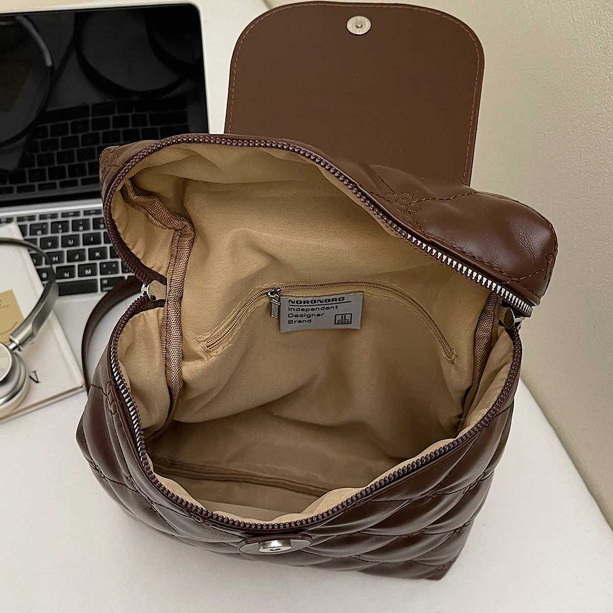 Womens Backpack Casual Commuter Tablet Bag for Women 2025 Versatile Pu Leather Large Capacity Mom Travel Backpack for Shopping Hiking and OutingsM2512