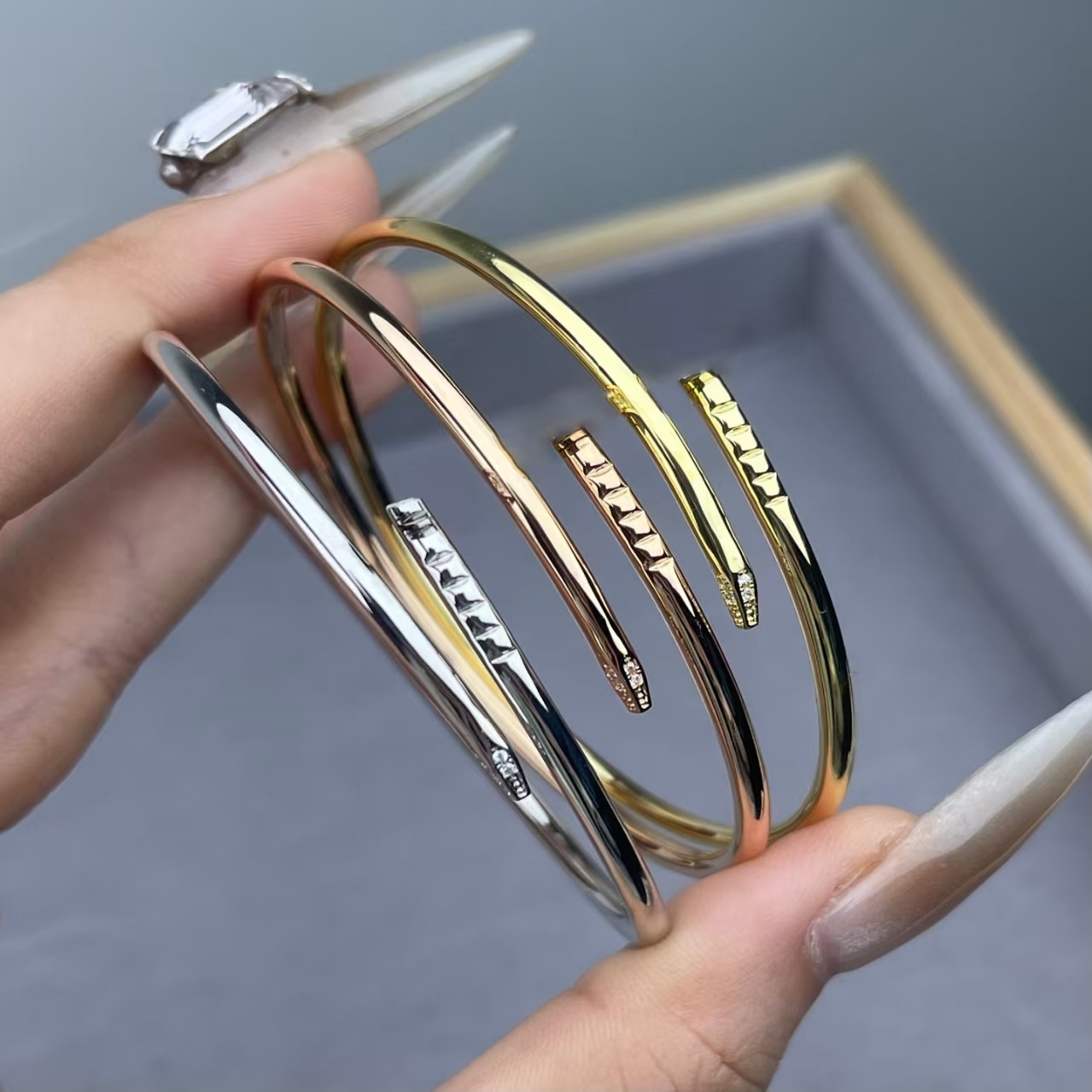 Fashion Designer bracelet diamond setting nail Bangle Stainless Steel fashion jewelry for men and women Cuff Party decoration gift size 17 19