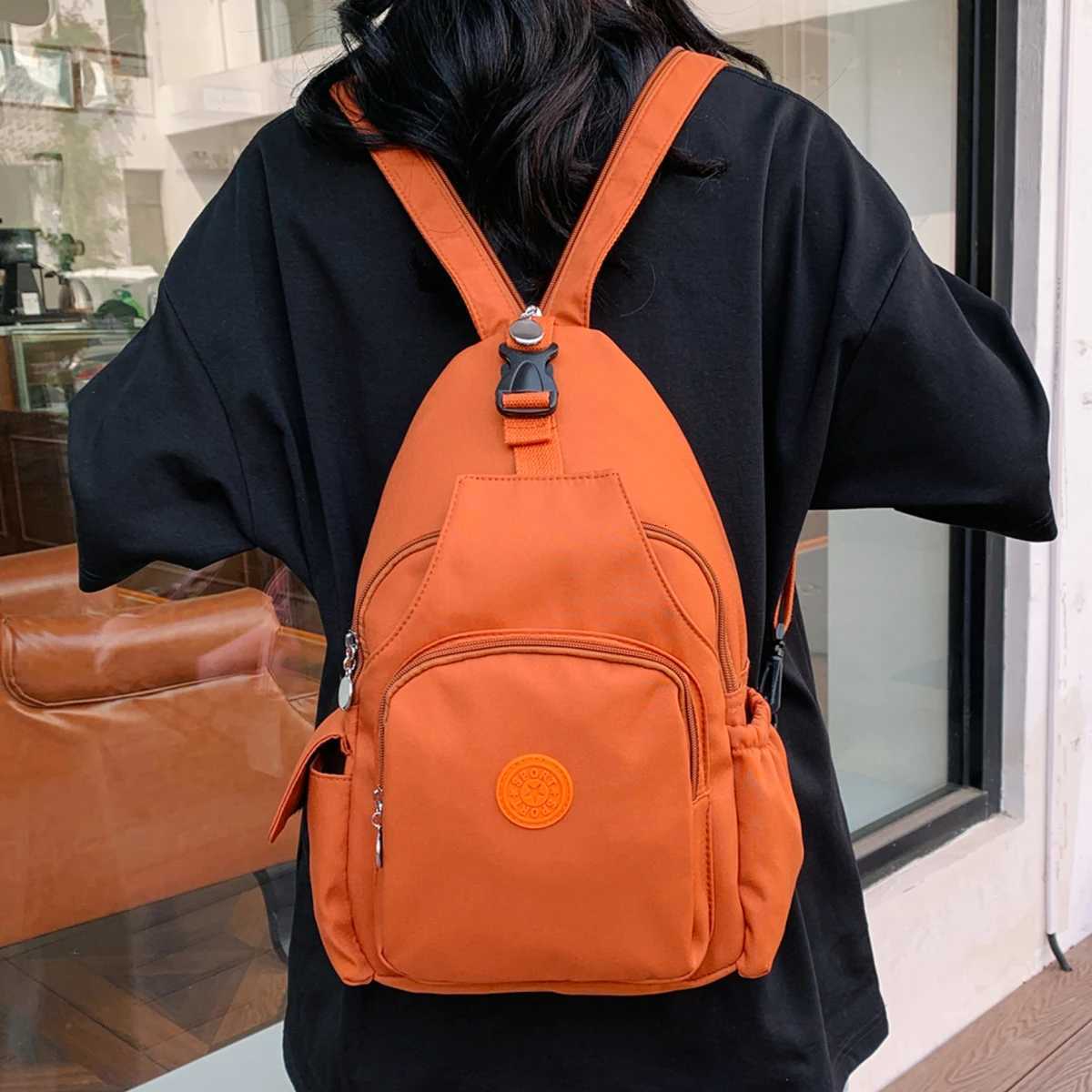 ional DualPurposeC hestB agf orO utdoorT ravelL ightweightB ackpackS portsM ountaineeringB agC rossbodyB agf orW omenL argeC apacityf orS tudentsa ndS