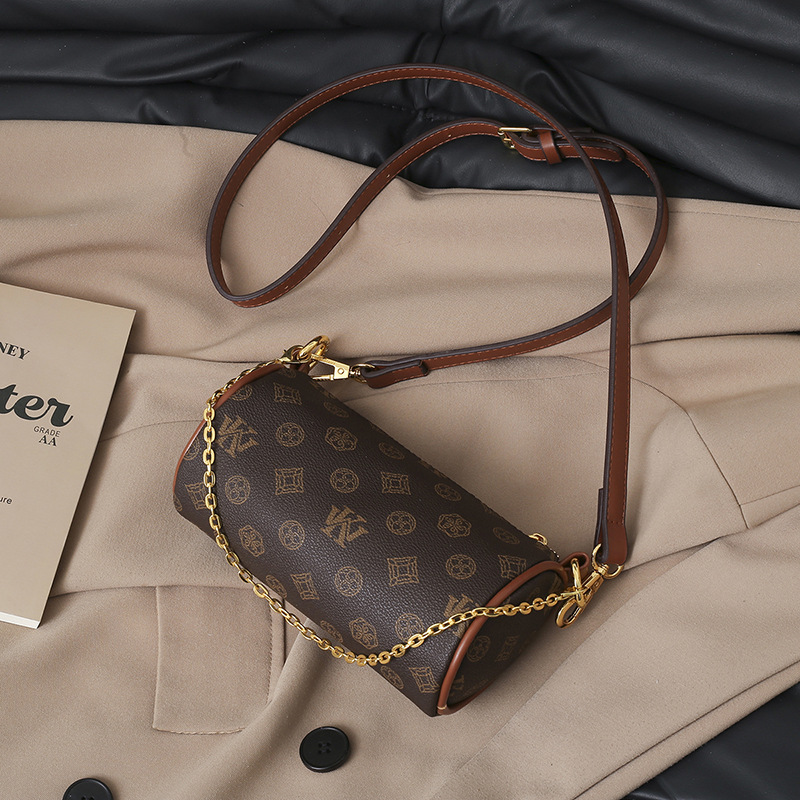 LUYIWEINASI High-end fashion presbyopia cylinder bag women's 2025 new retro printed Boston bag shoulder bag oblique span bag