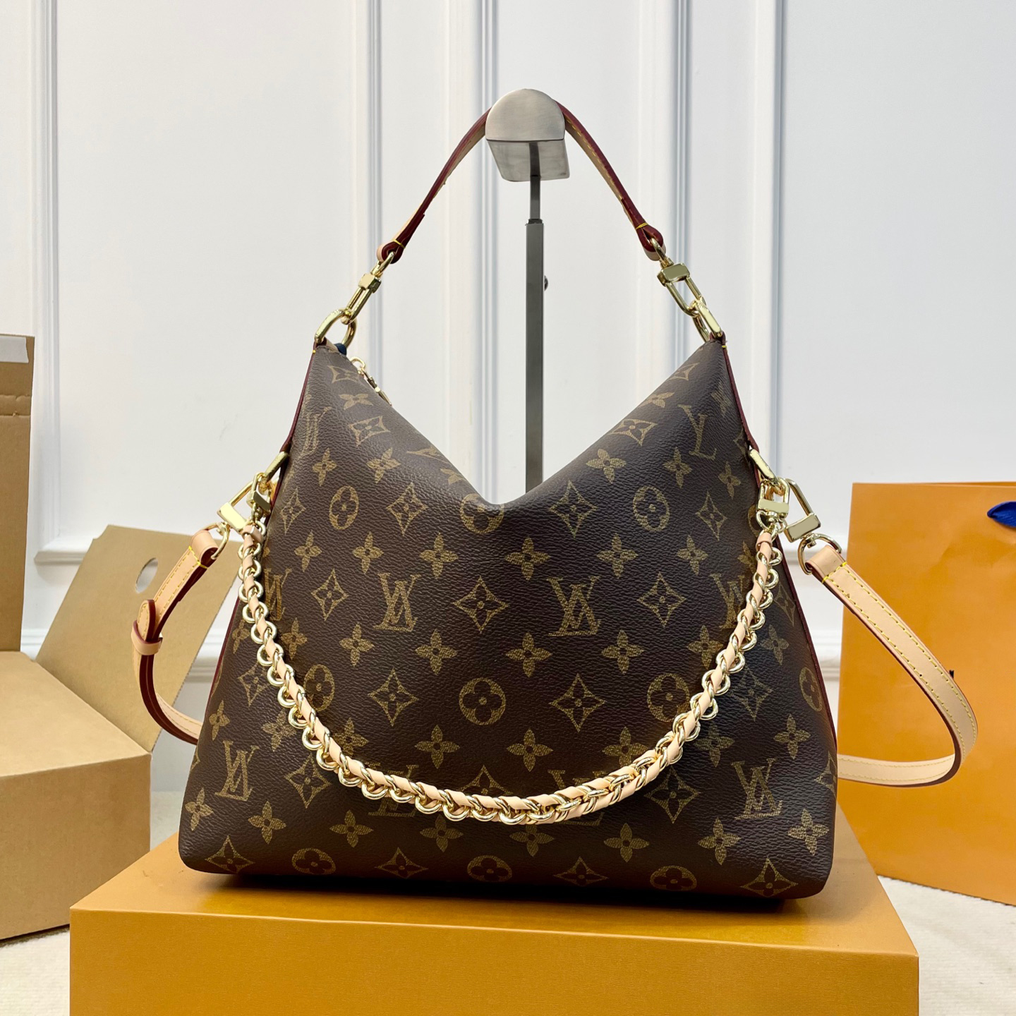 Designer bag multipass Wandering bag 2026 fashion show super practical Hobo bag barrel shaped design bag old flower chain bag Multipass handbag 001