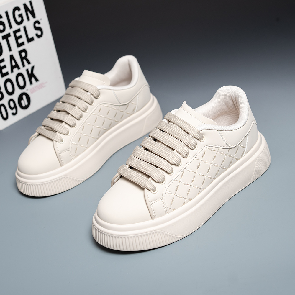 Bestselling 2026 Spring New Arrival Style Fashion Chunky Sole Sneakers Unisex Breathable Soft Sole Casual Shoes Couple Shoes Size 36-44 Free Shipping